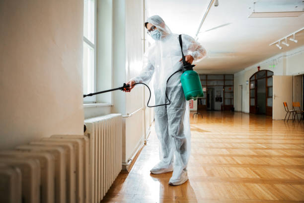 Best Cockroach Control Services  in Newport, OH